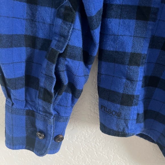 Filson Alaskan Guide Flannel Shirt Shacket. Size M - Picture 6 of 9
